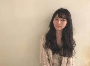 ブリーチ無しで今人気のブルージュカラー。|美容院の最新記事